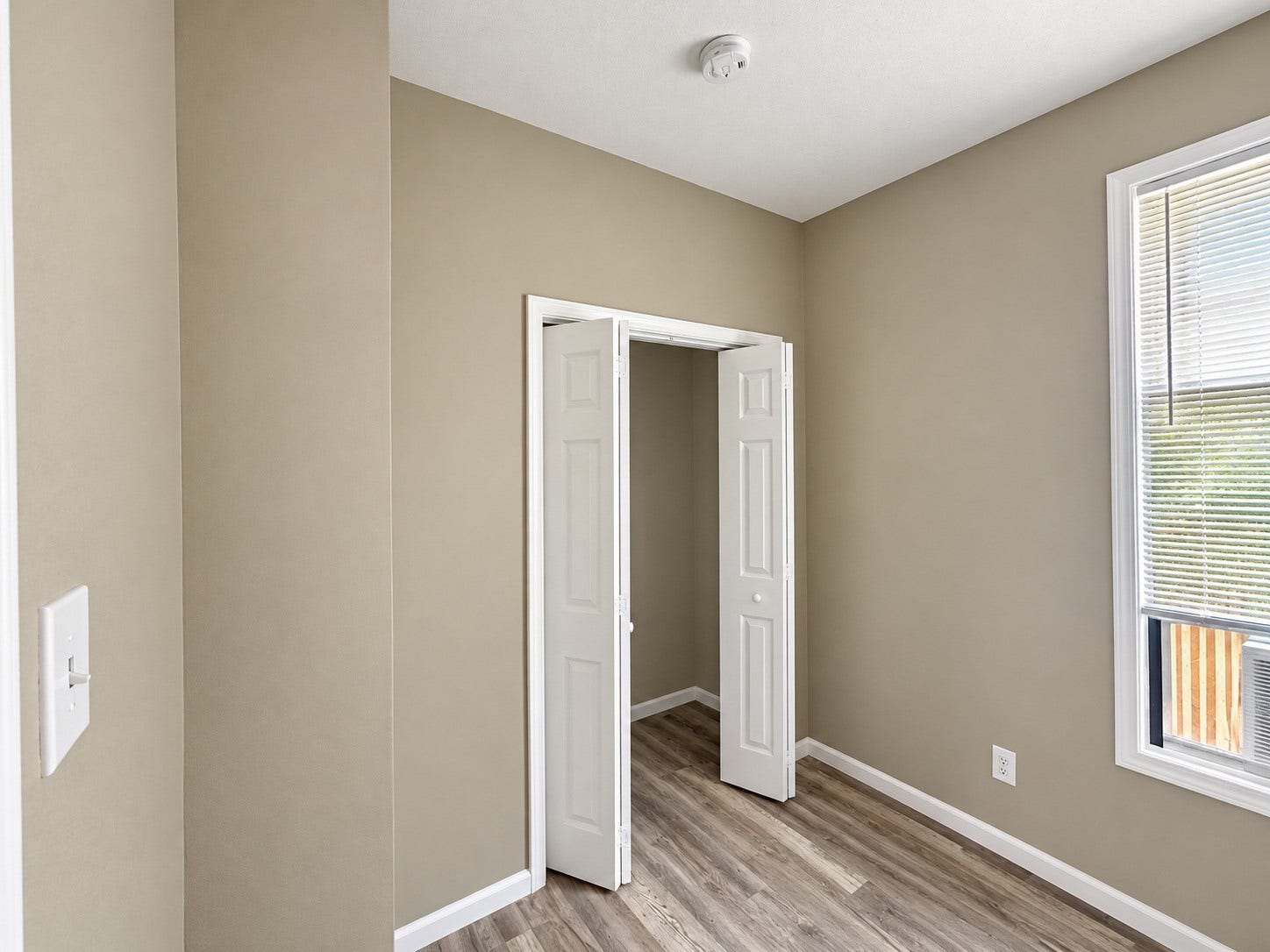 4611 Avenue Q 1/2, Galveston, TX 77551 4611 Avenue Q 1/2, Galveston, TX 77551
