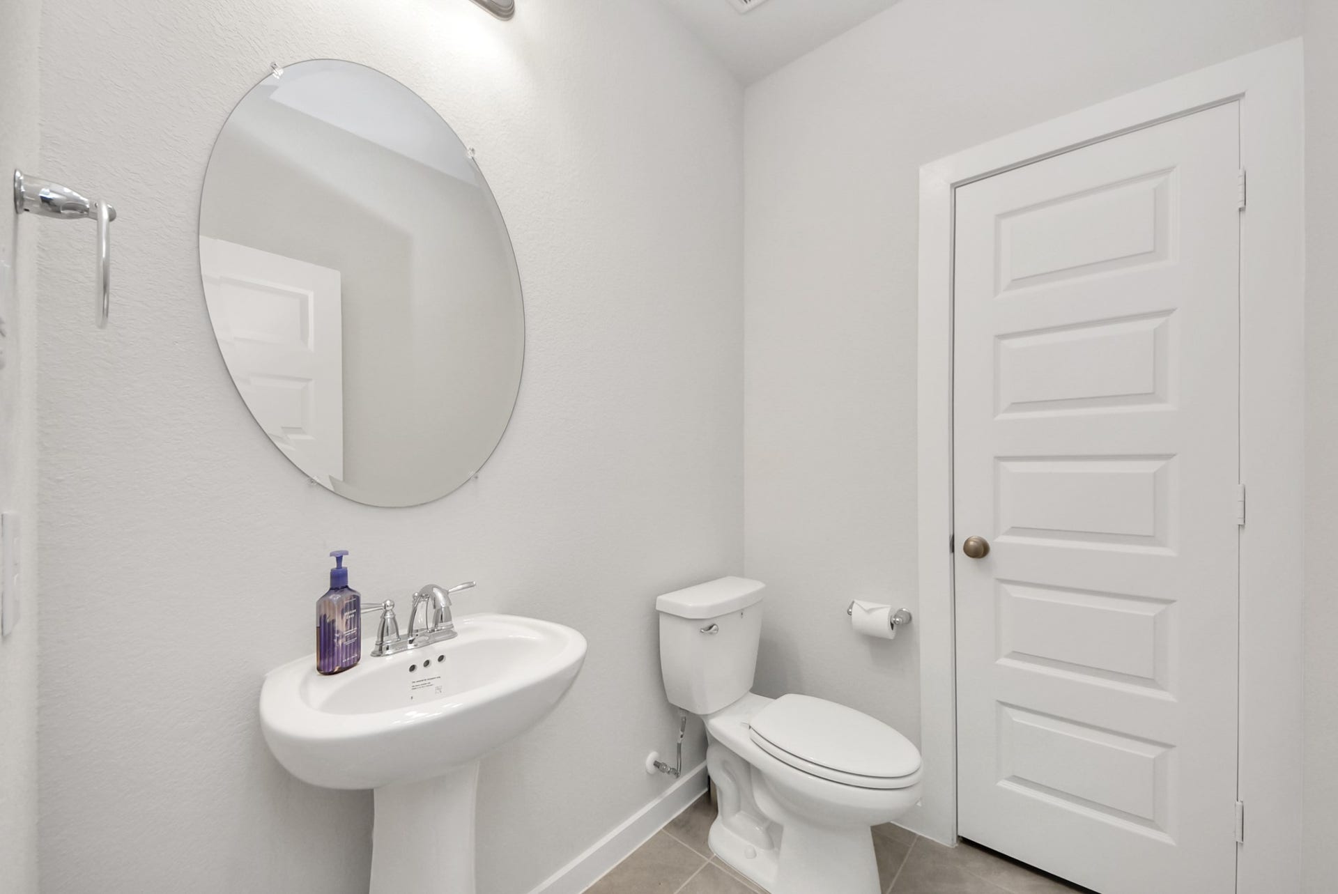 7202 Wilshire Court, Rosharon, TX 77583 Half bath