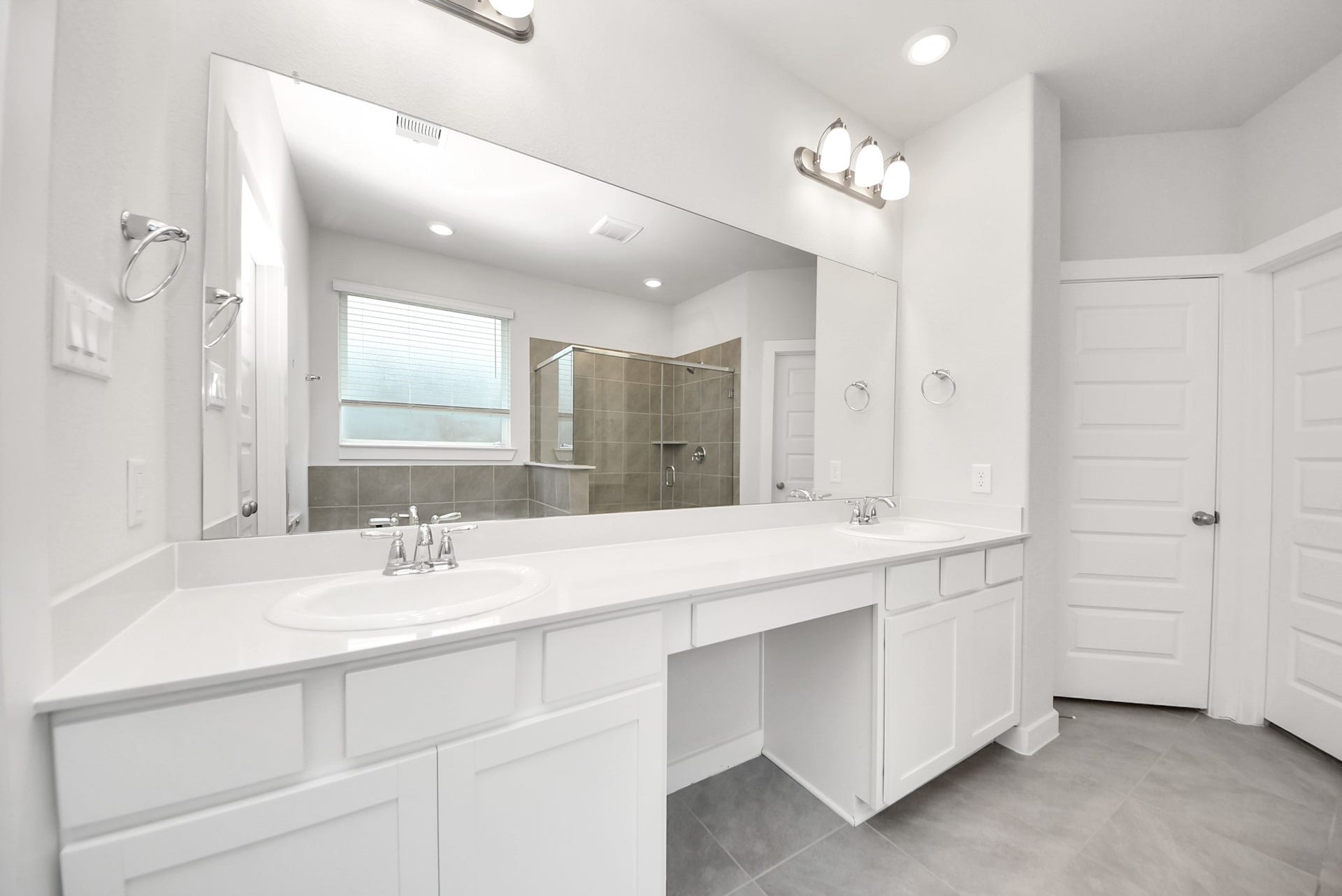 7202 Wilshire Court, Rosharon, TX 77583 Primary bathroom