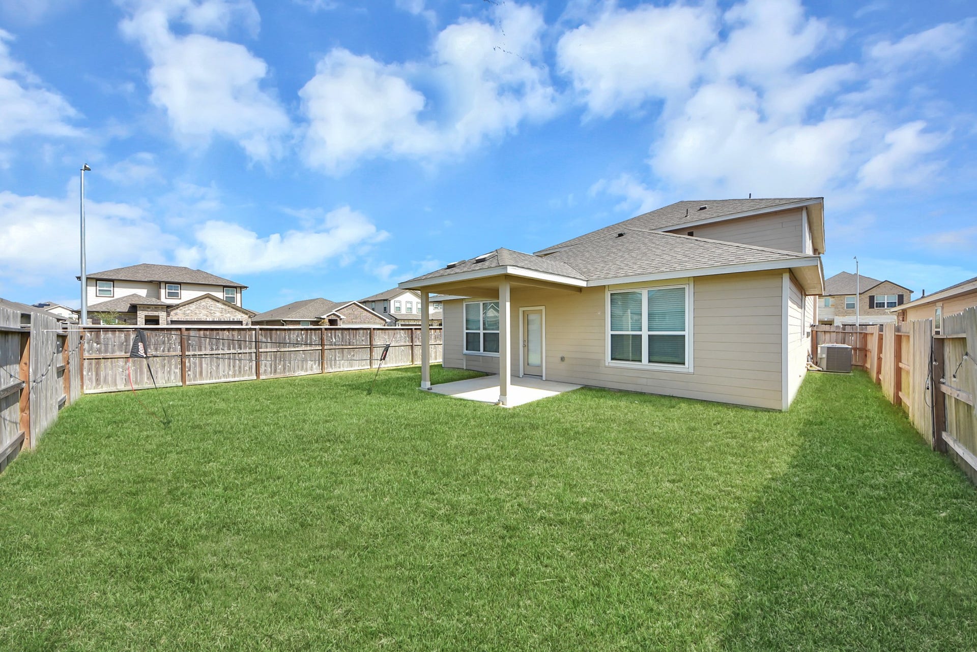 7202 Wilshire Court, Rosharon, TX 77583 Backyard