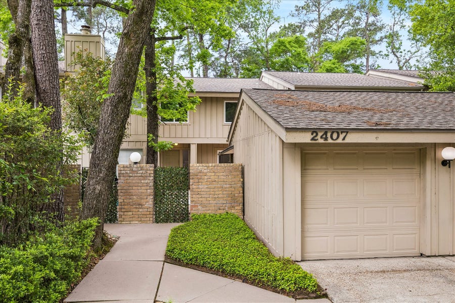 Property photo for 2407 W Settlers Way, The Woodlands, TX