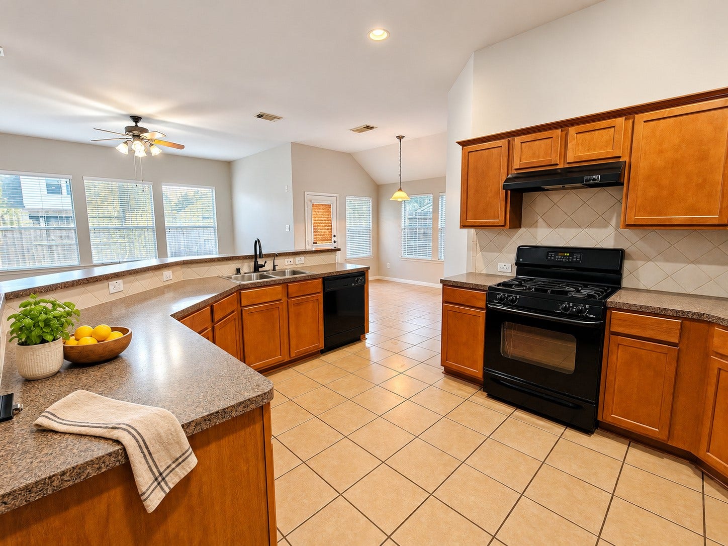7211 Agave Drive, Katy, TX 77494 *VIRTUALLY STAGED*