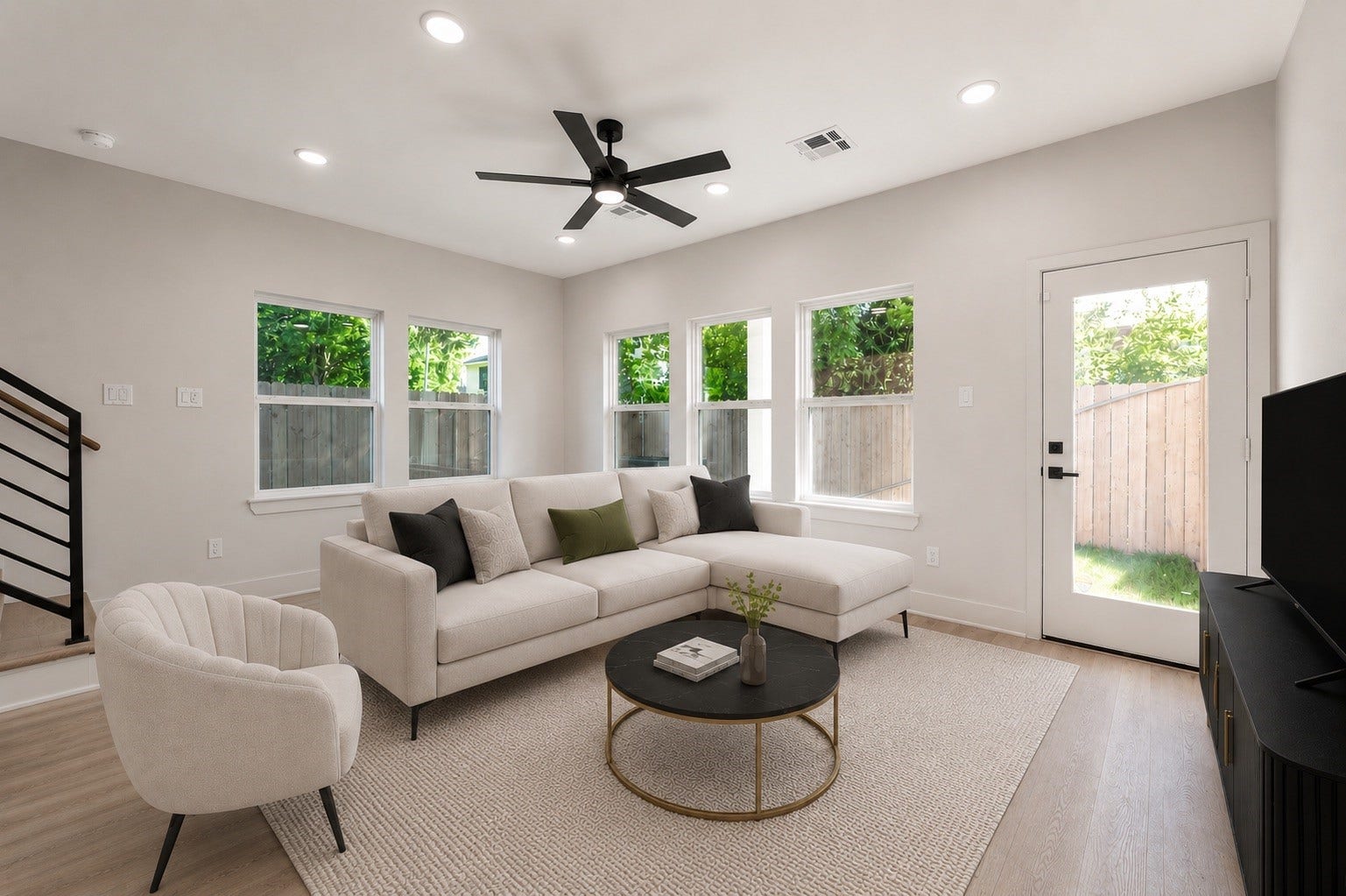 7930 Corinth Street, Houston, TX 77051 Furniture & fridge are AI generated