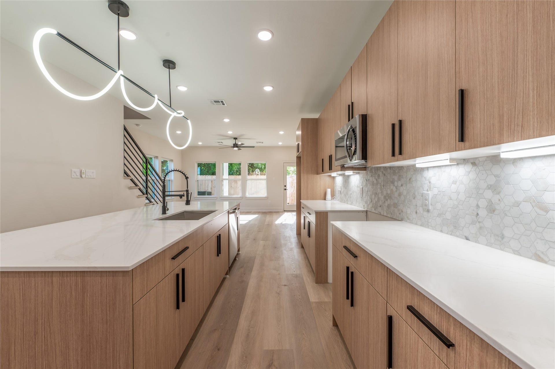 7930 Corinth Street, Houston, TX 77051 7930 Corinth Street, Houston, TX 77051