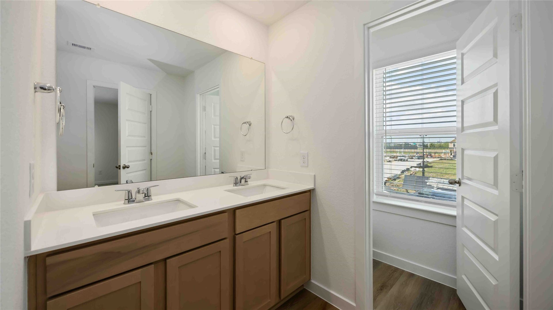 2608 McHenry Landing Lane, Houston, TX 77051