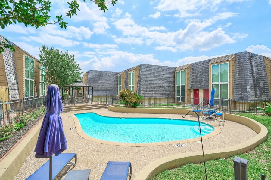 Property photo for 16120 Stuebner Airline Road, #212, Spring, TX