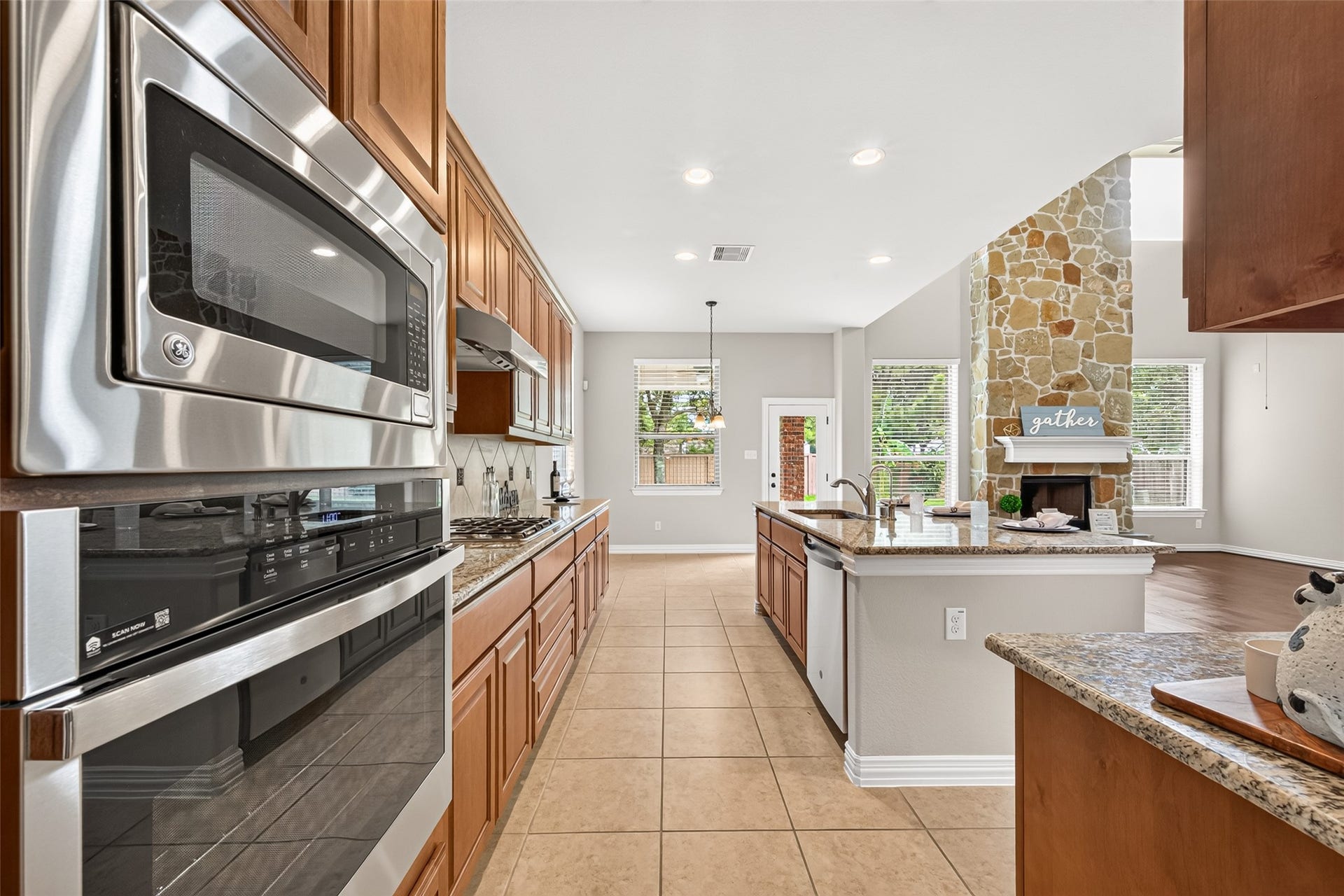 Kitchen built-in microwave and new oven