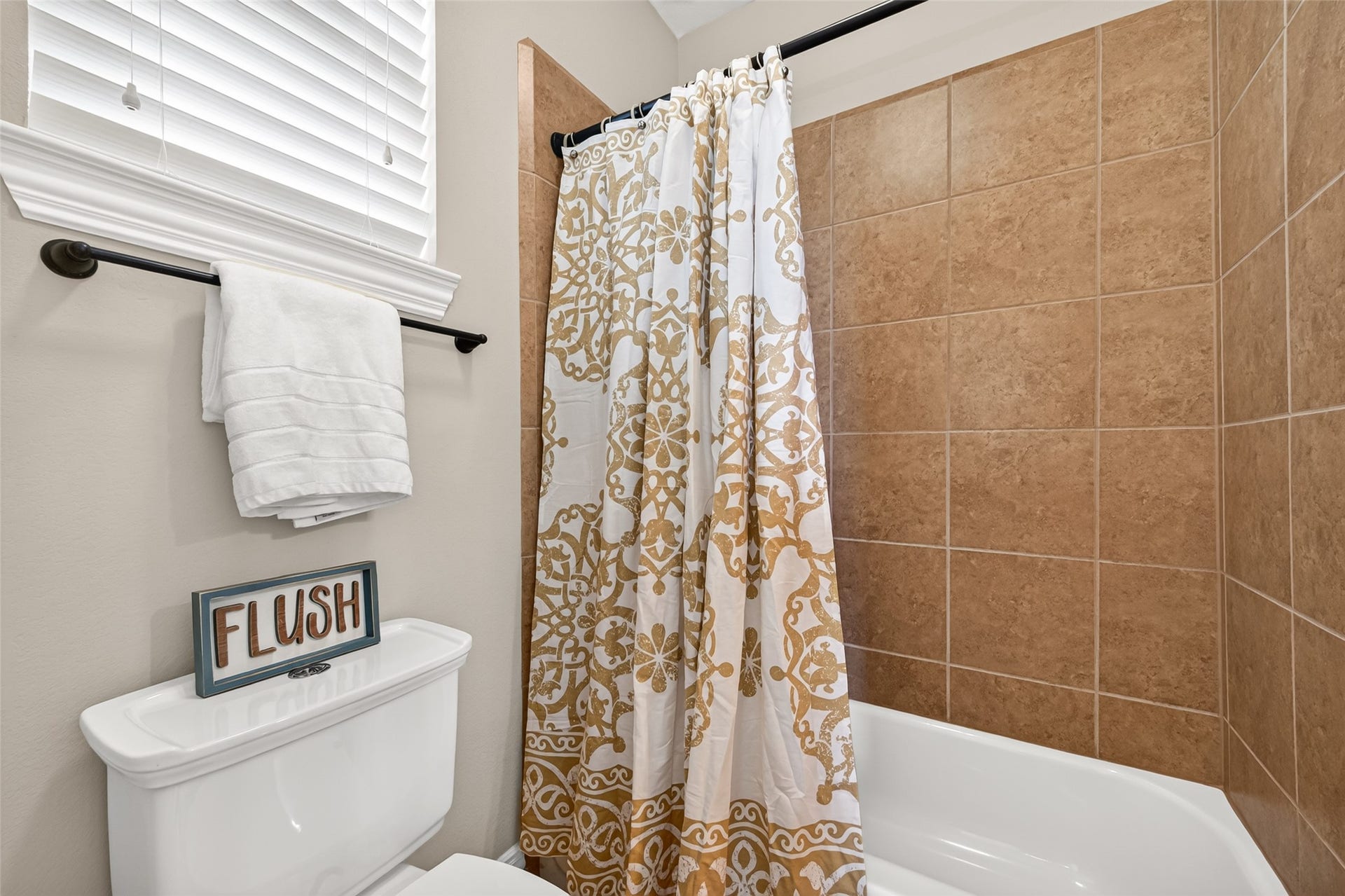 Secondary bathroom tub and shower
