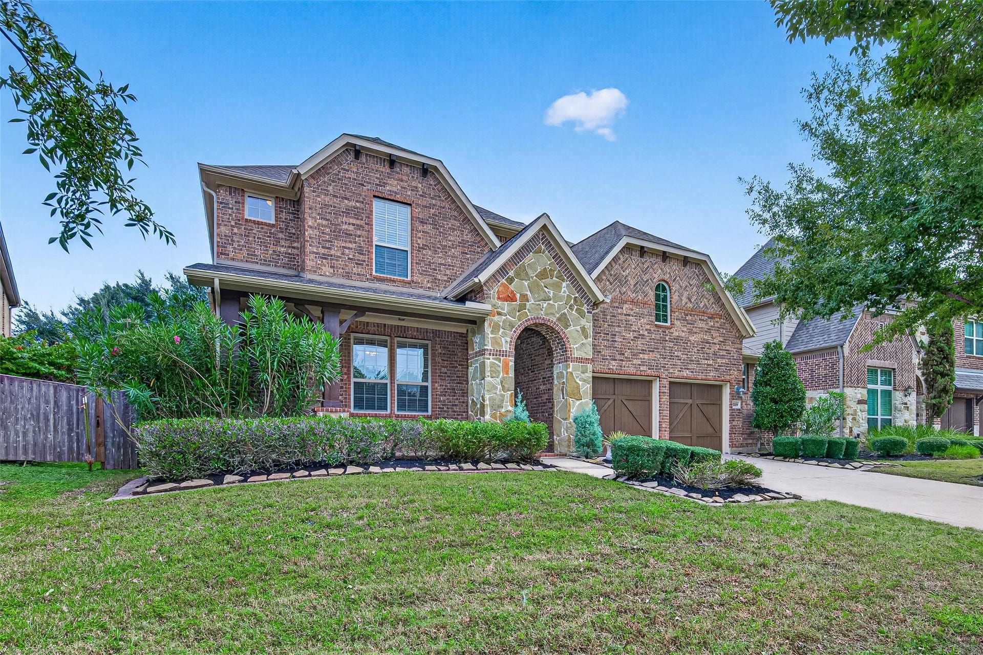 Front elevation from the left angle