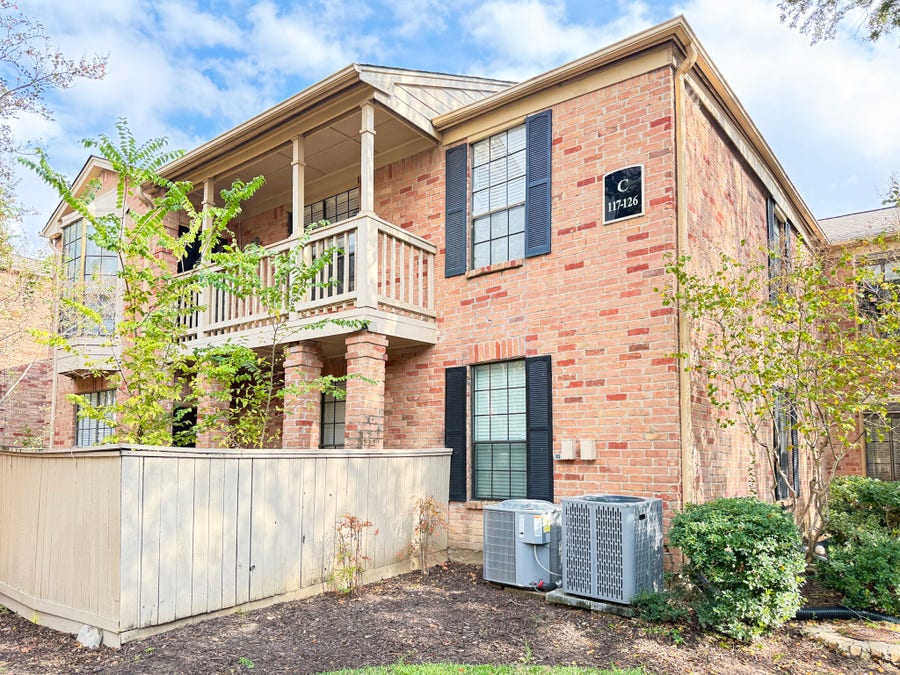 Property photo for 2255 Braeswood Park Drive, #117, Houston, TX