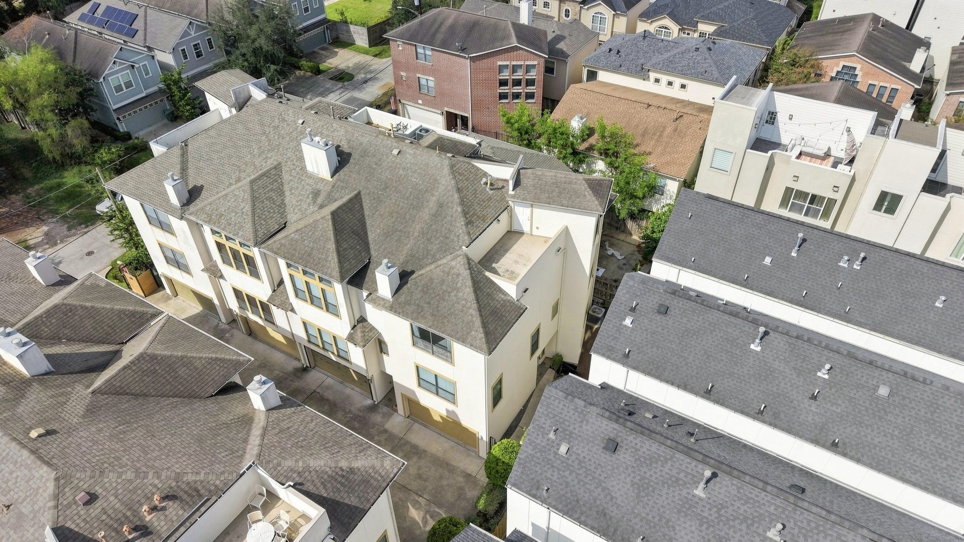 The home has a desirable corner position within the community.