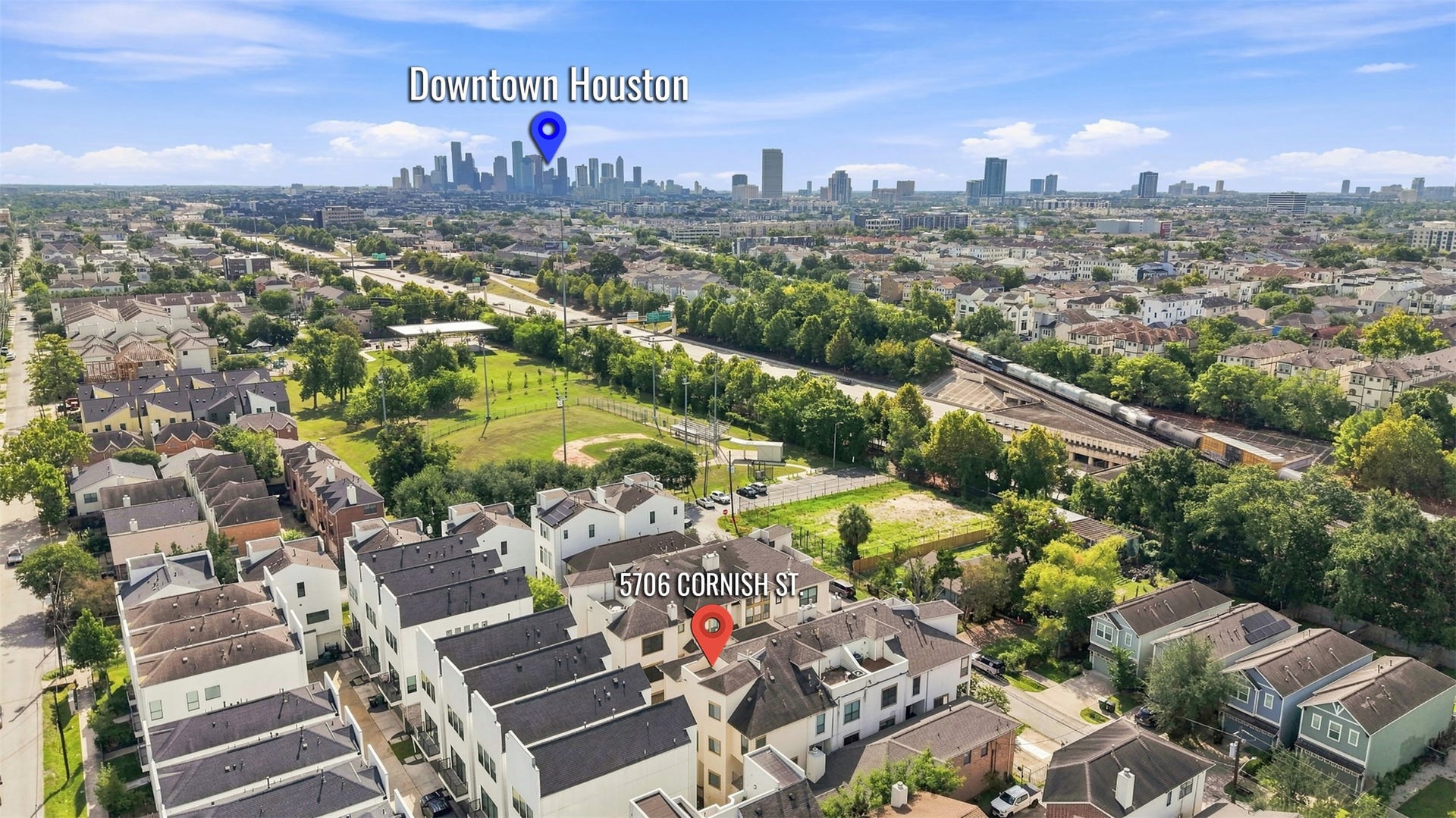 This home offers convenient access to Downtown Houston, the Washington Corridor, The Heights, Memorial Park, and major thoroughfares including I-10.