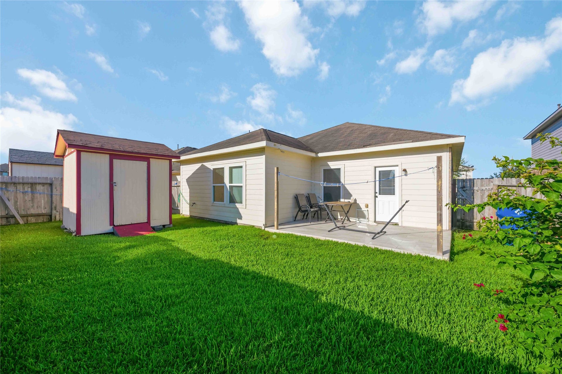 2208 Ruby Drive, Texas City, TX 77591