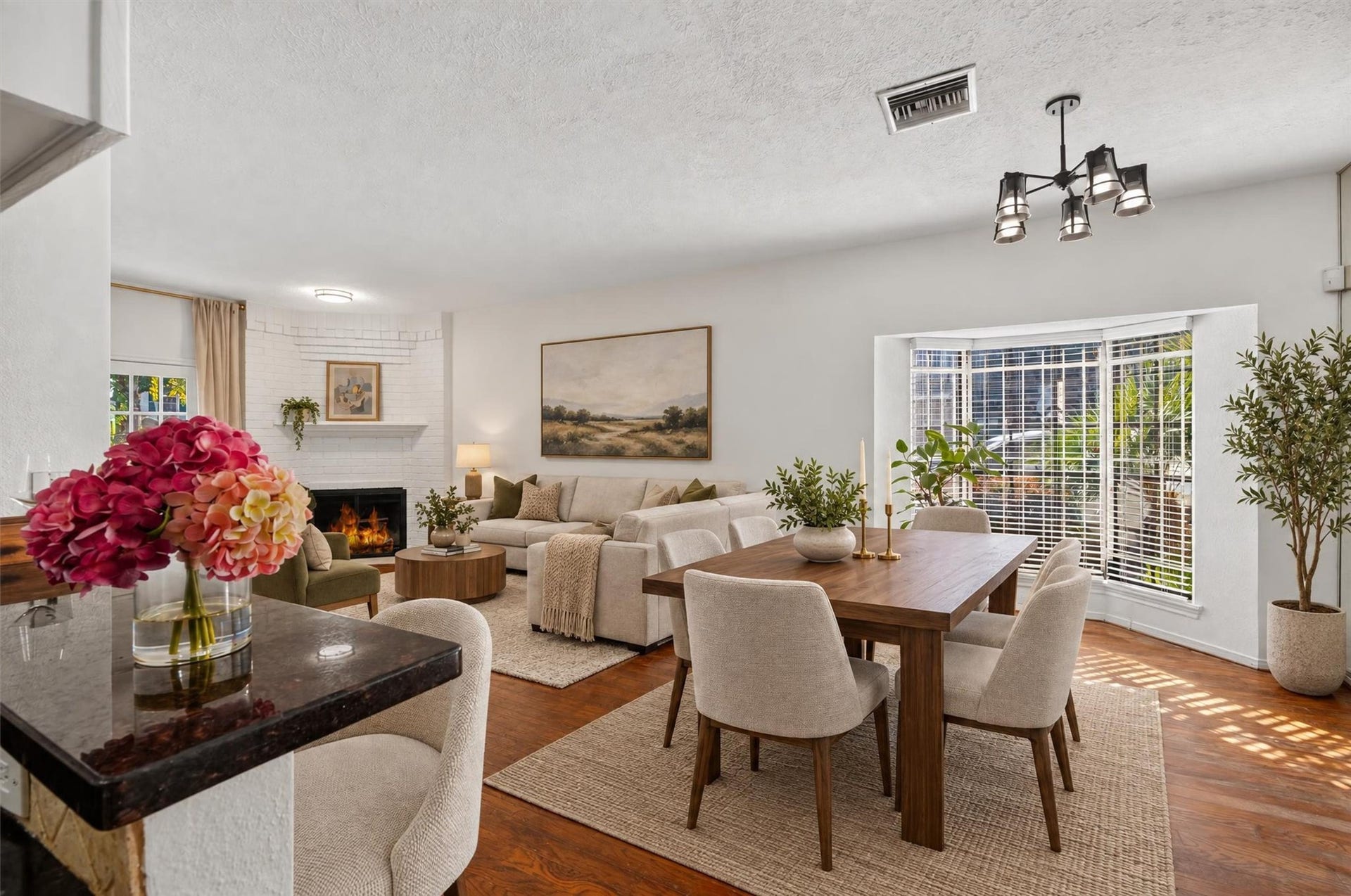 2220 Bering Drive, #12, Houston, TX 77057 Dining area conveniently positioned beside the kitchen and open to the living room. Virtually staged.