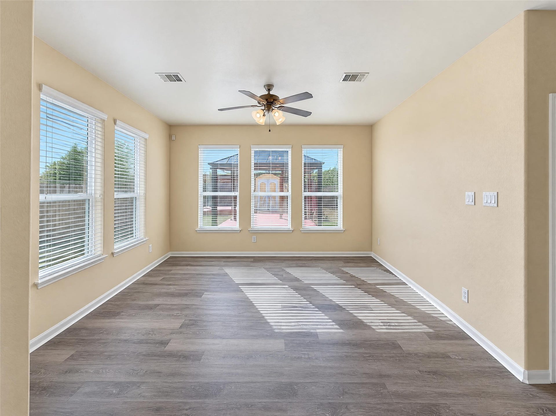 6516 Stoney Creek Drive, Pasadena, TX 77503