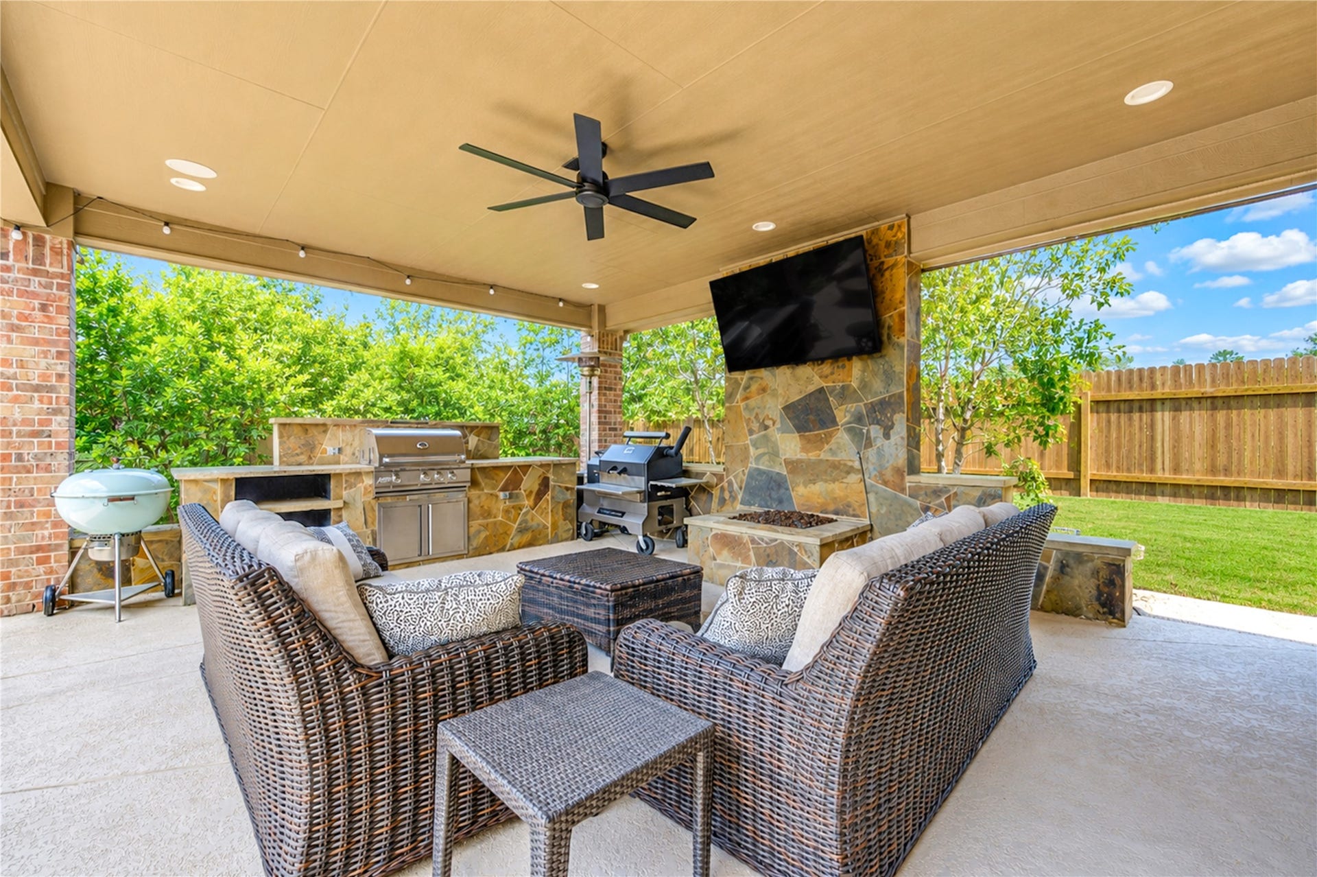 13406 Ambler Springs Drive, Tomball, TX 77377 13406 Ambler Springs Drive, Tomball, TX 77377