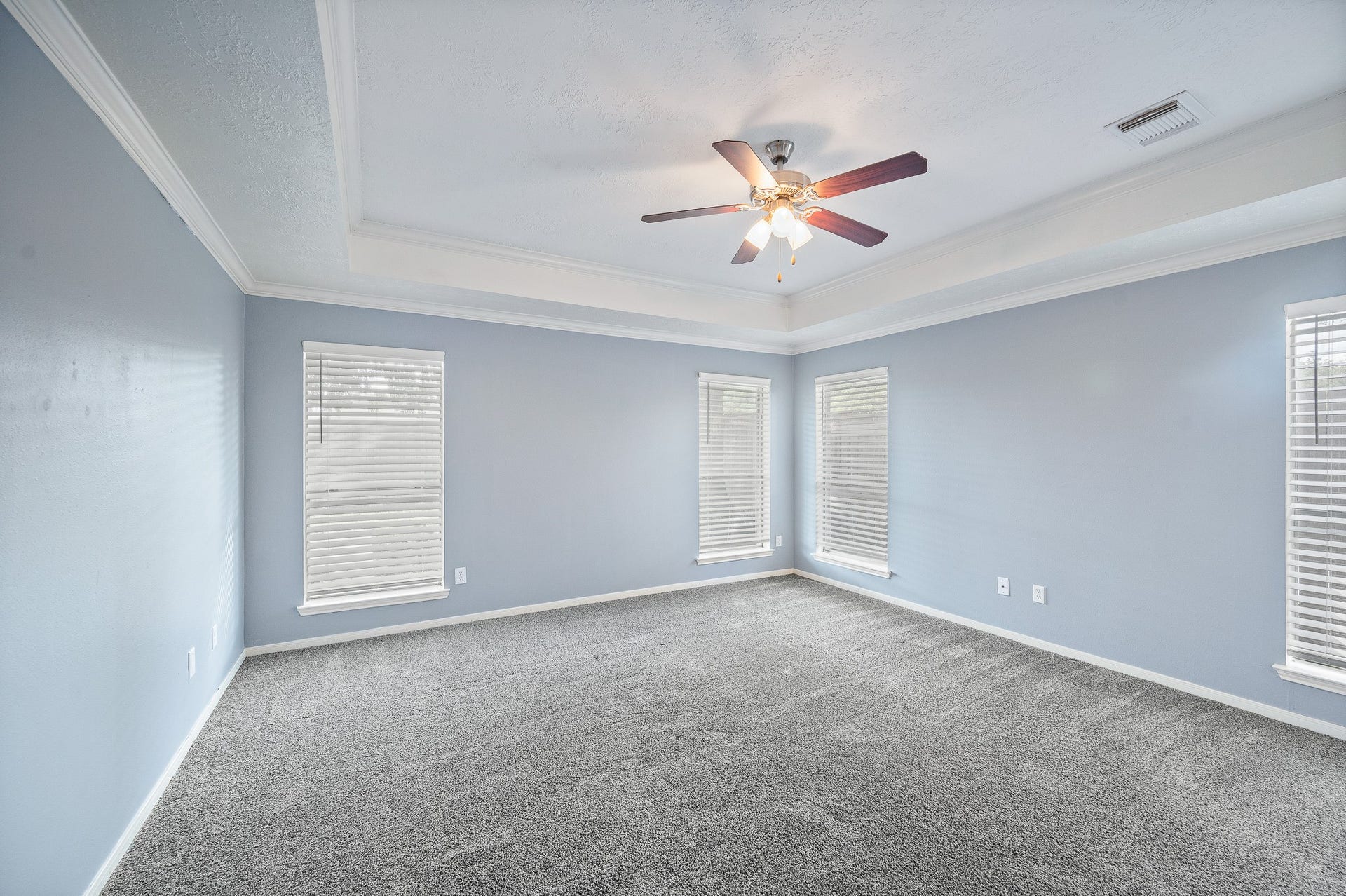 11919 Lakewood Hills Drive, Tomball, TX 77377 11919 Lakewood Hills Drive, Tomball, TX 77377