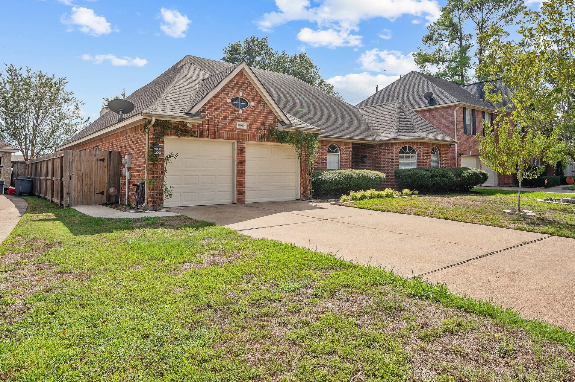 11919 Lakewood Hills Drive, Tomball, TX 77377 11919 Lakewood Hills Drive, Tomball, TX 77377