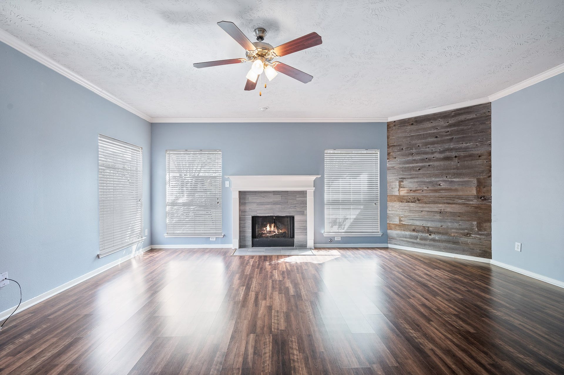 11919 Lakewood Hills Drive, Tomball, TX 77377 11919 Lakewood Hills Drive, Tomball, TX 77377