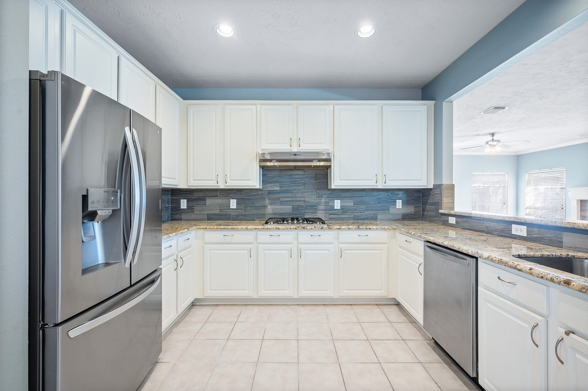 11919 Lakewood Hills Drive, Tomball, TX 77377 11919 Lakewood Hills Drive, Tomball, TX 77377