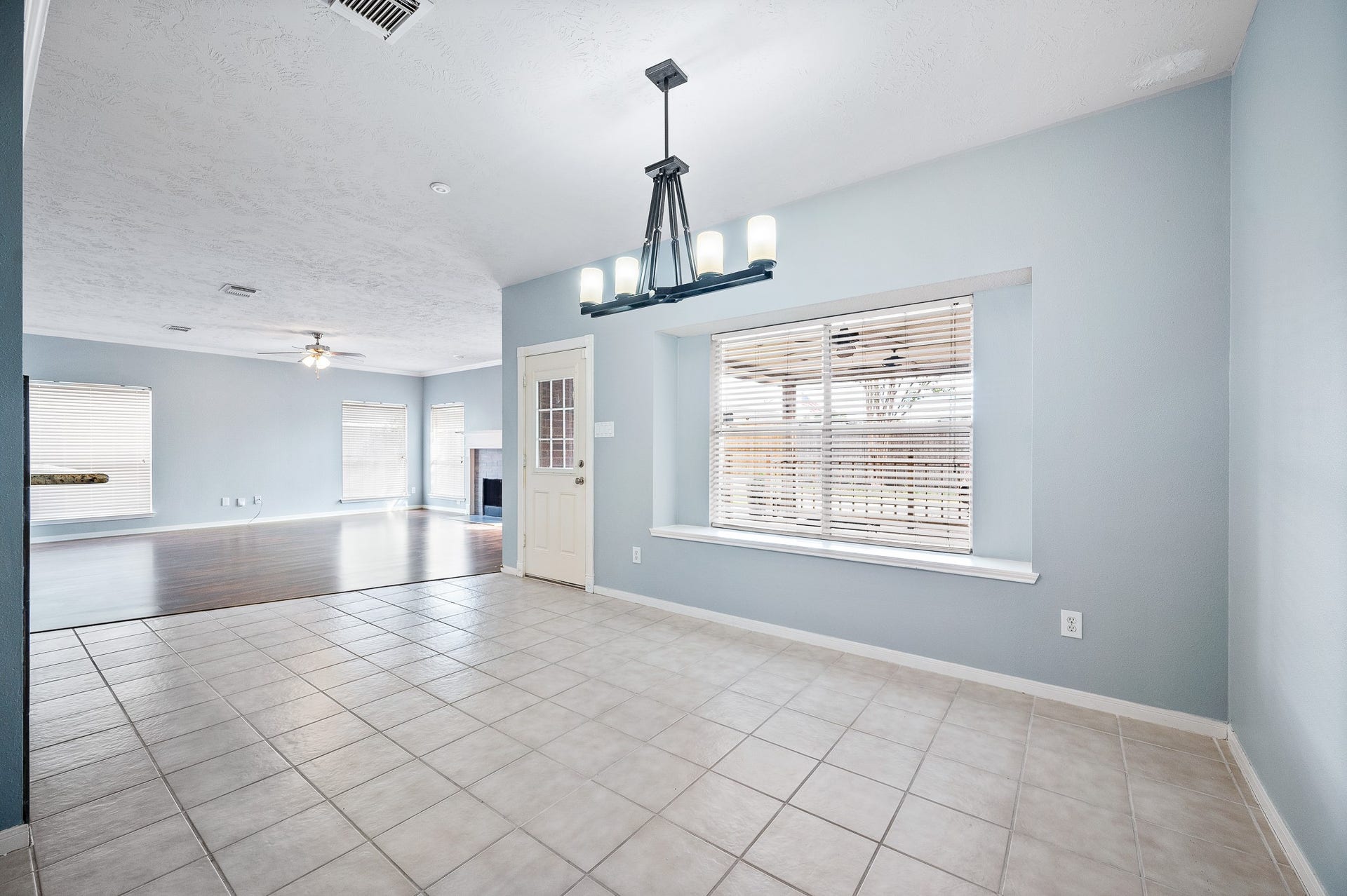 11919 Lakewood Hills Drive, Tomball, TX 77377 11919 Lakewood Hills Drive, Tomball, TX 77377