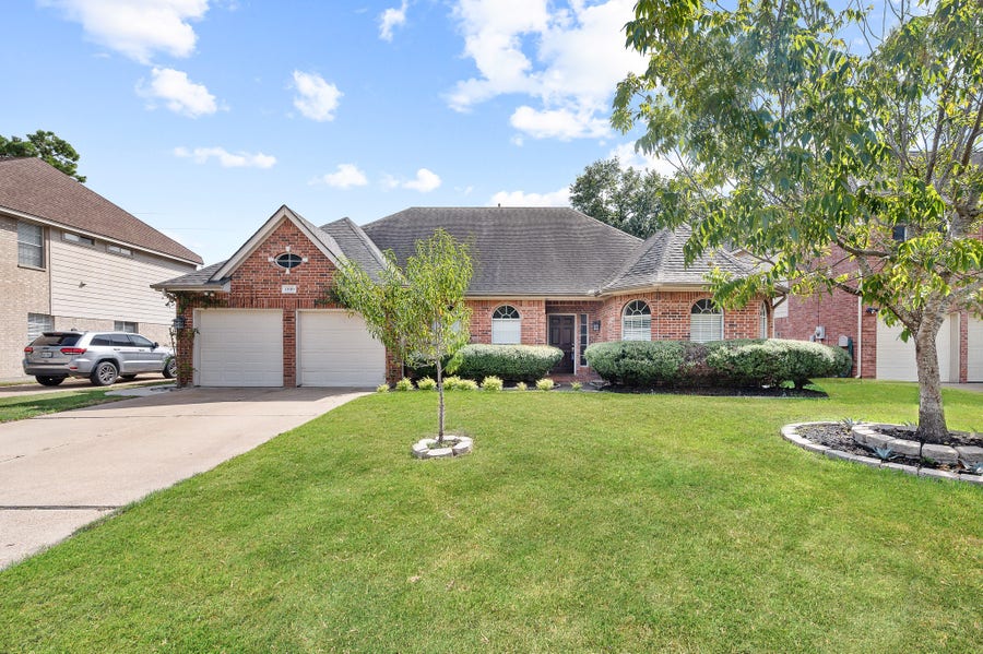 Property photo for 11919 Lakewood Hills Drive, Tomball, TX