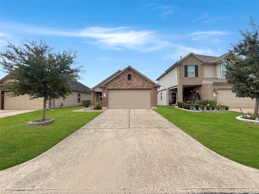 Property photo for 10307 Solitude Way, Houston, TX