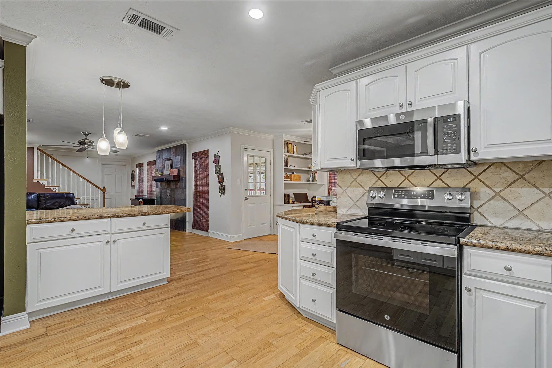 16215 N Greenfield, Spring, TX 77379 16215 N Greenfield, Spring, TX 77379
