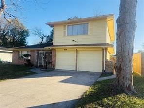 Property photo for 919 Saddle Rock Drive, Houston, TX