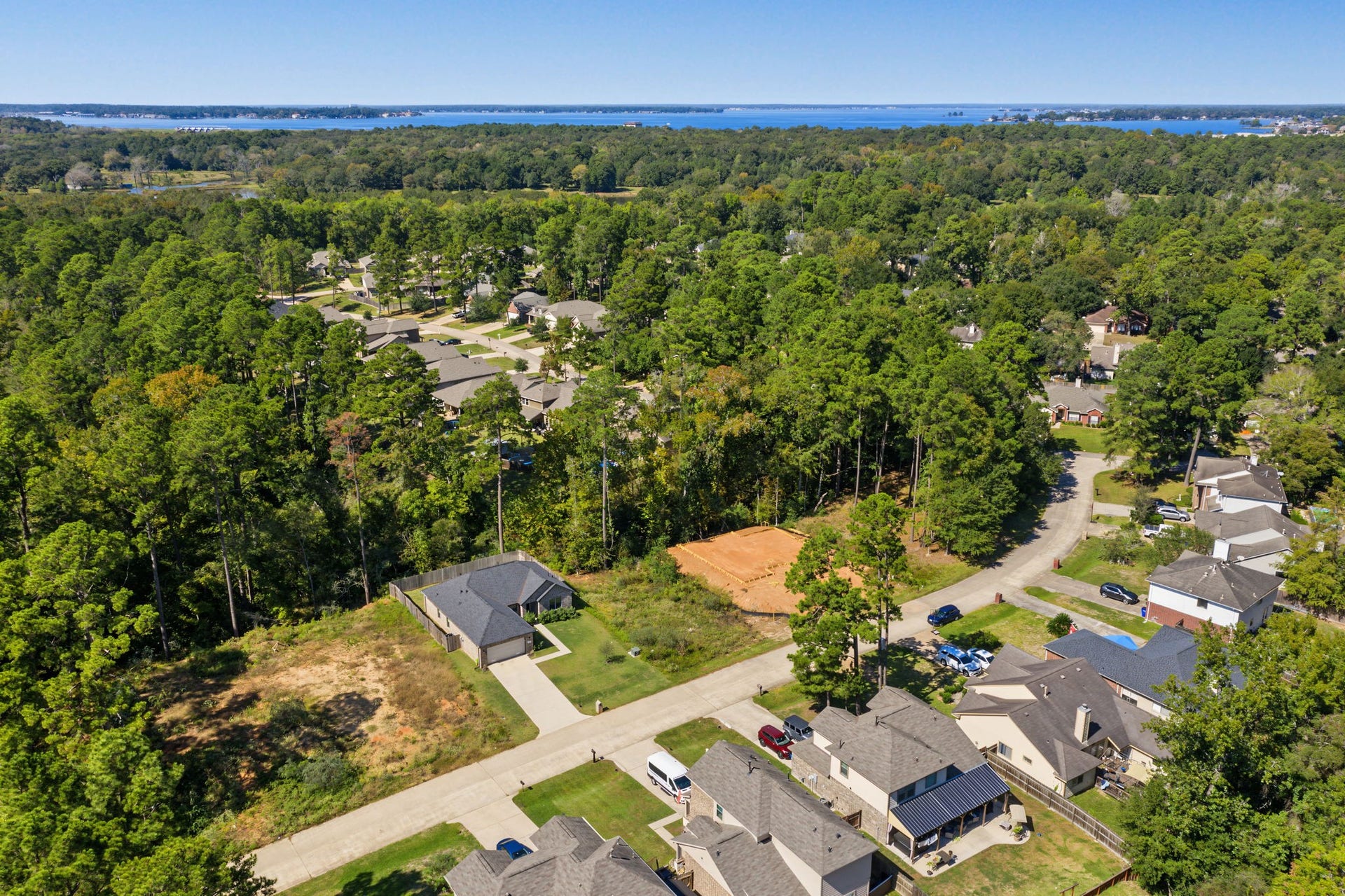 1981 La Salle Park Drive, Conroe, TX 77304