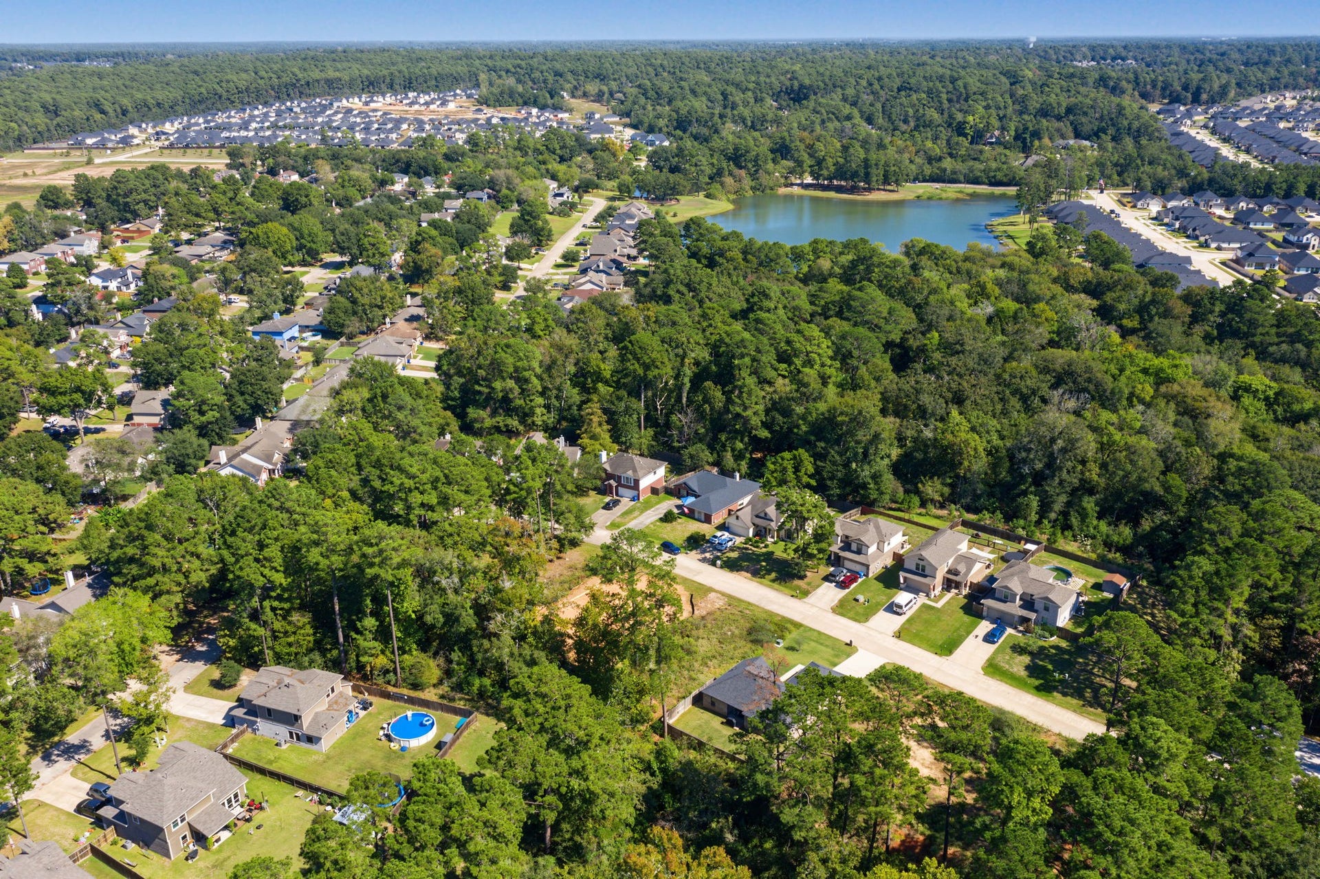 1981 La Salle Park Drive, Conroe, TX 77304