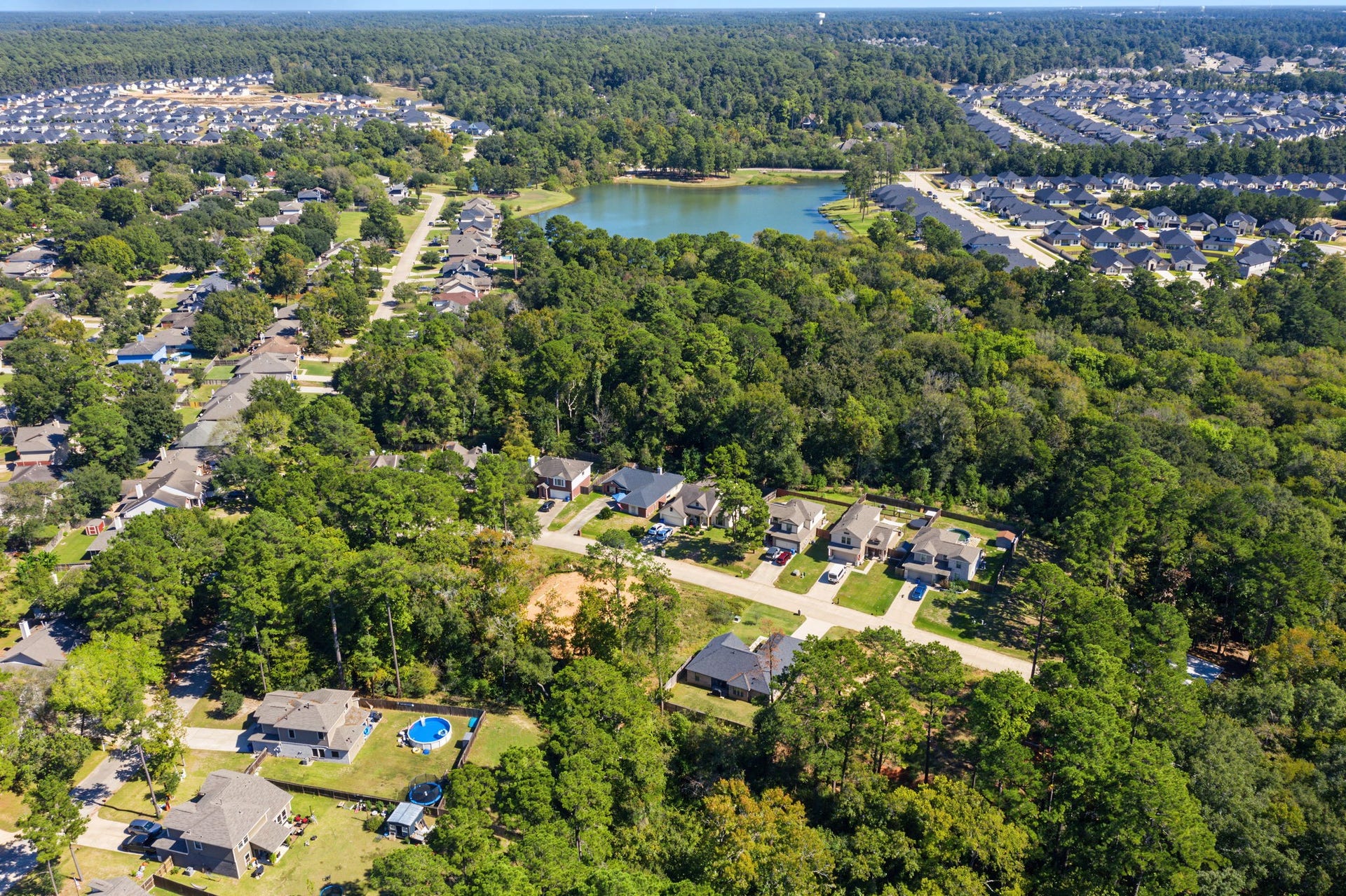 1981 La Salle Park Drive, Conroe, TX 77304