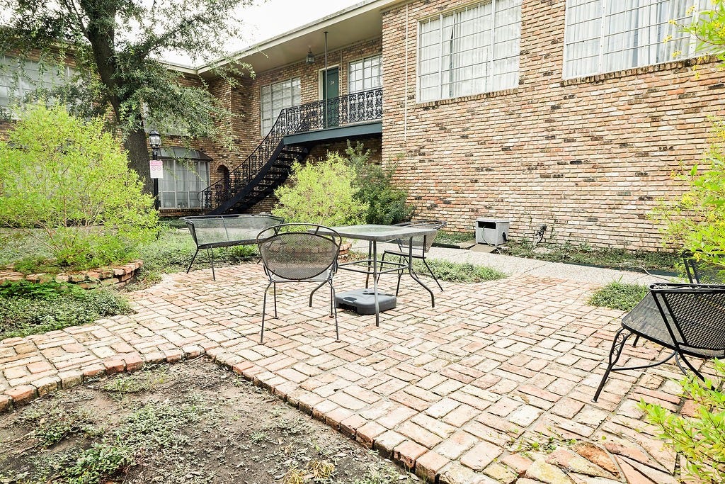 2503 McCue Road, #6, Houston, TX 77056 2503 McCue Road, #6, Houston, TX 77056