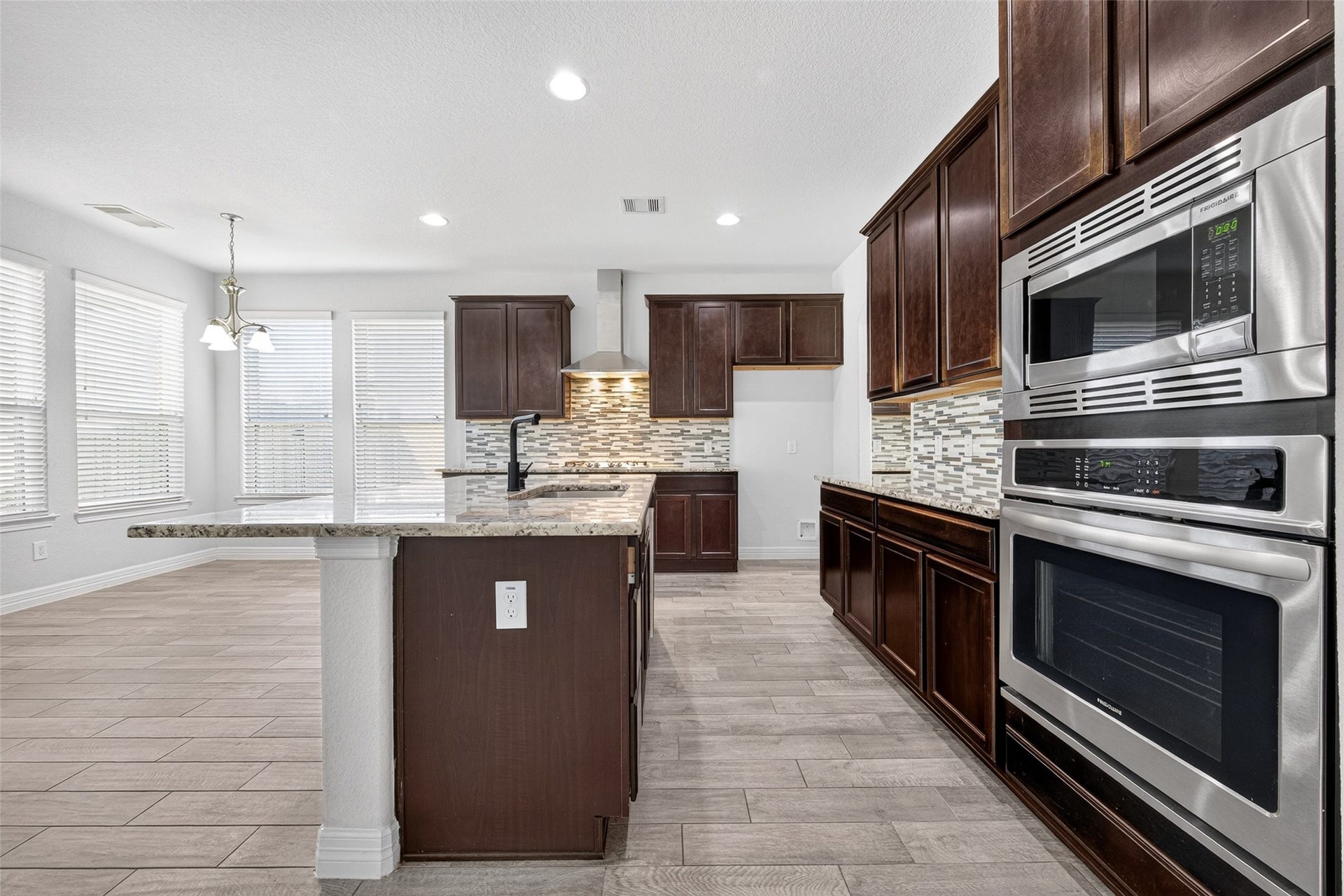 3211 Golden Honey Lane, Richmond, TX 77406 3211 Golden Honey Lane, Richmond, TX 77406