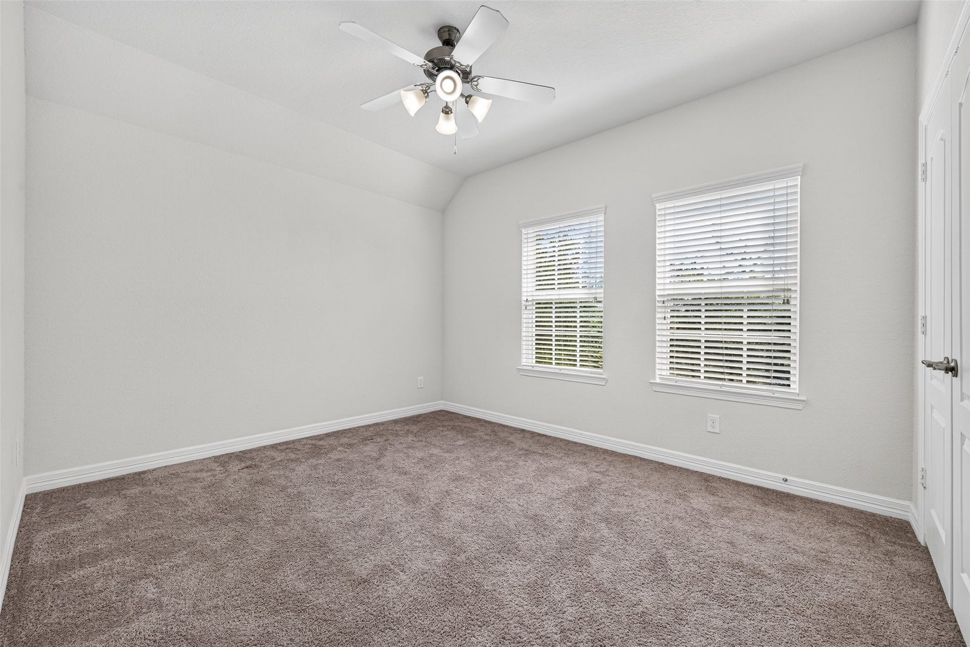 3211 Golden Honey Lane, Richmond, TX 77406 3211 Golden Honey Lane, Richmond, TX 77406