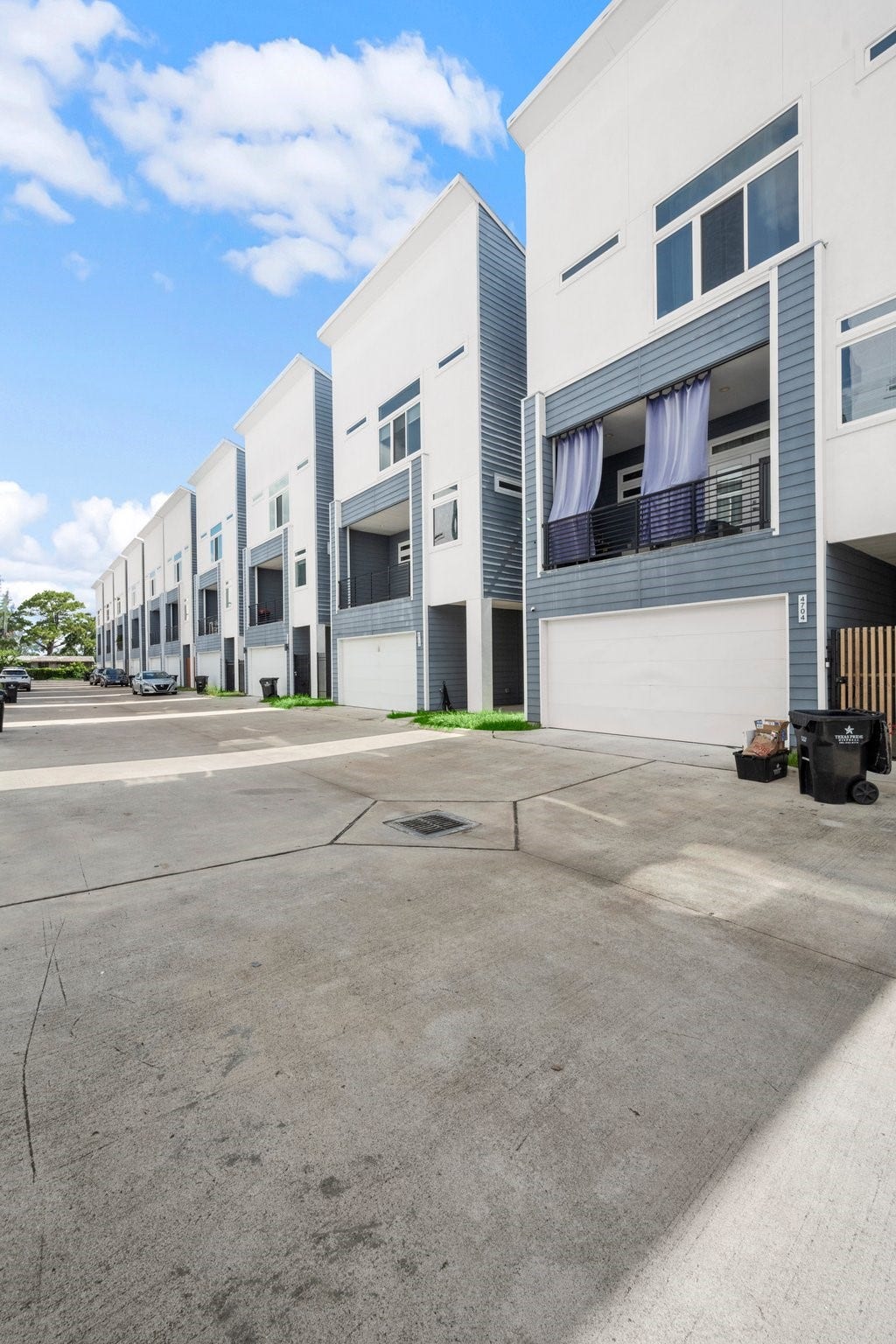 4706 Independence Heights, Houston, TX 77018 4706 Independence Heights, Houston, TX 77018