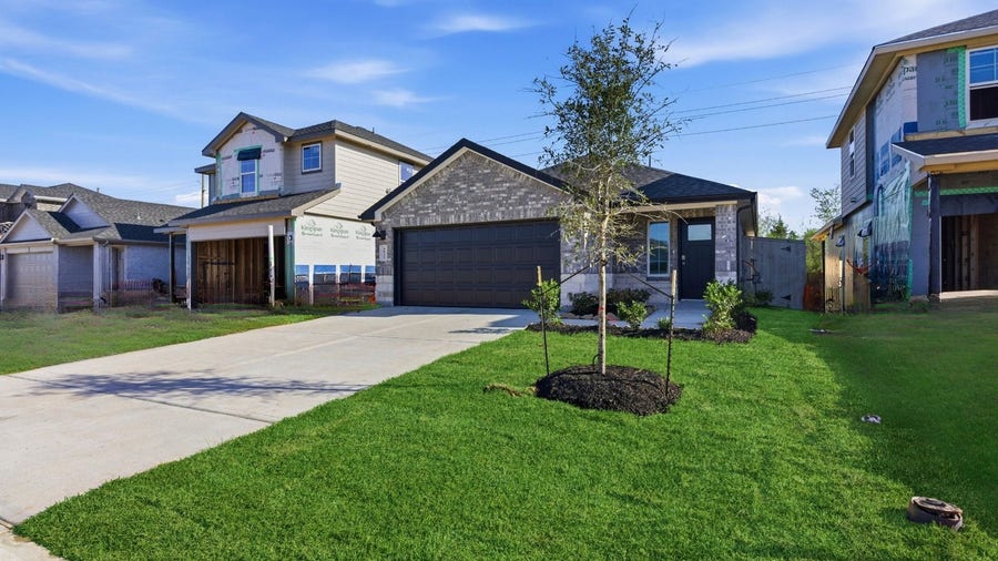 Property photo for 3421 Horseshoe Trail Lane, League City, TX