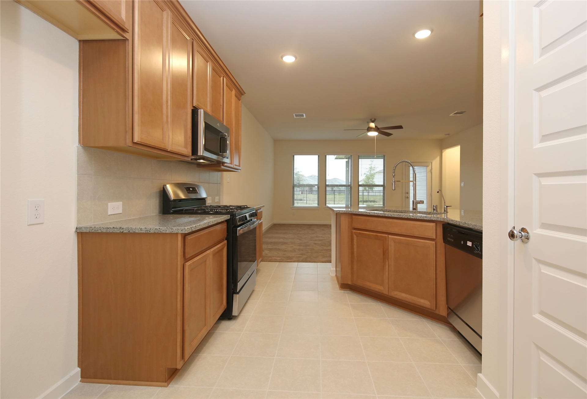 18807 Albany Bay Lane, Richmond, TX 77407 18807 Albany Bay Lane, Richmond, TX 77407