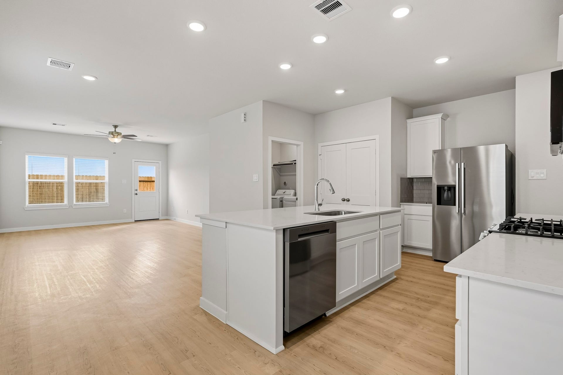 11622 Heritage Wind Drive, Crosby, TX 77532 11622 Heritage Wind Drive, Crosby, TX 77532