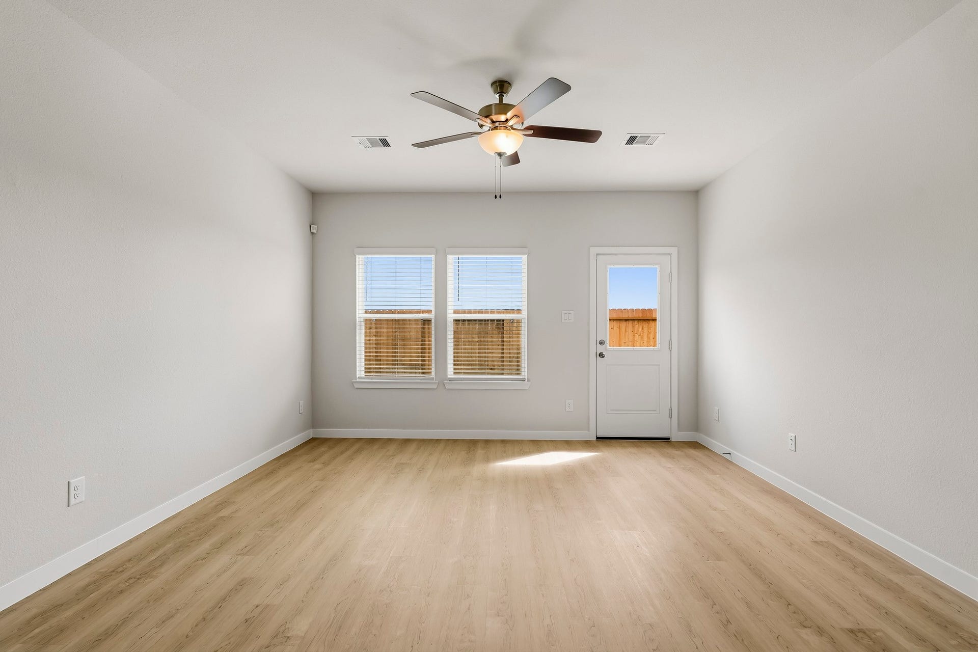 11622 Heritage Wind Drive, Crosby, TX 77532 11622 Heritage Wind Drive, Crosby, TX 77532