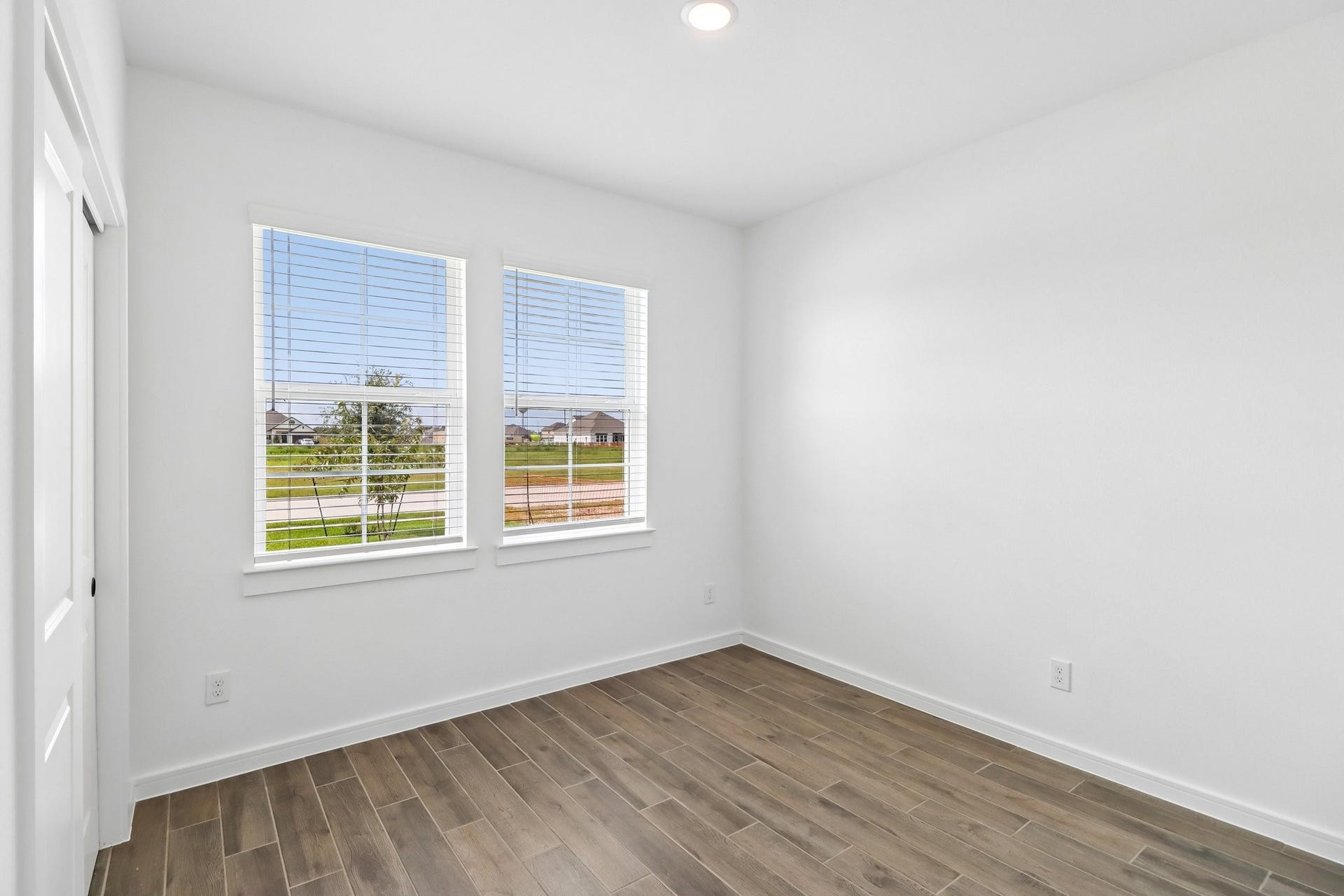 12406 Old Fashion Circle, Mont Belvieu, TX 77535 12406 Old Fashion Circle, Mont Belvieu, TX 77535