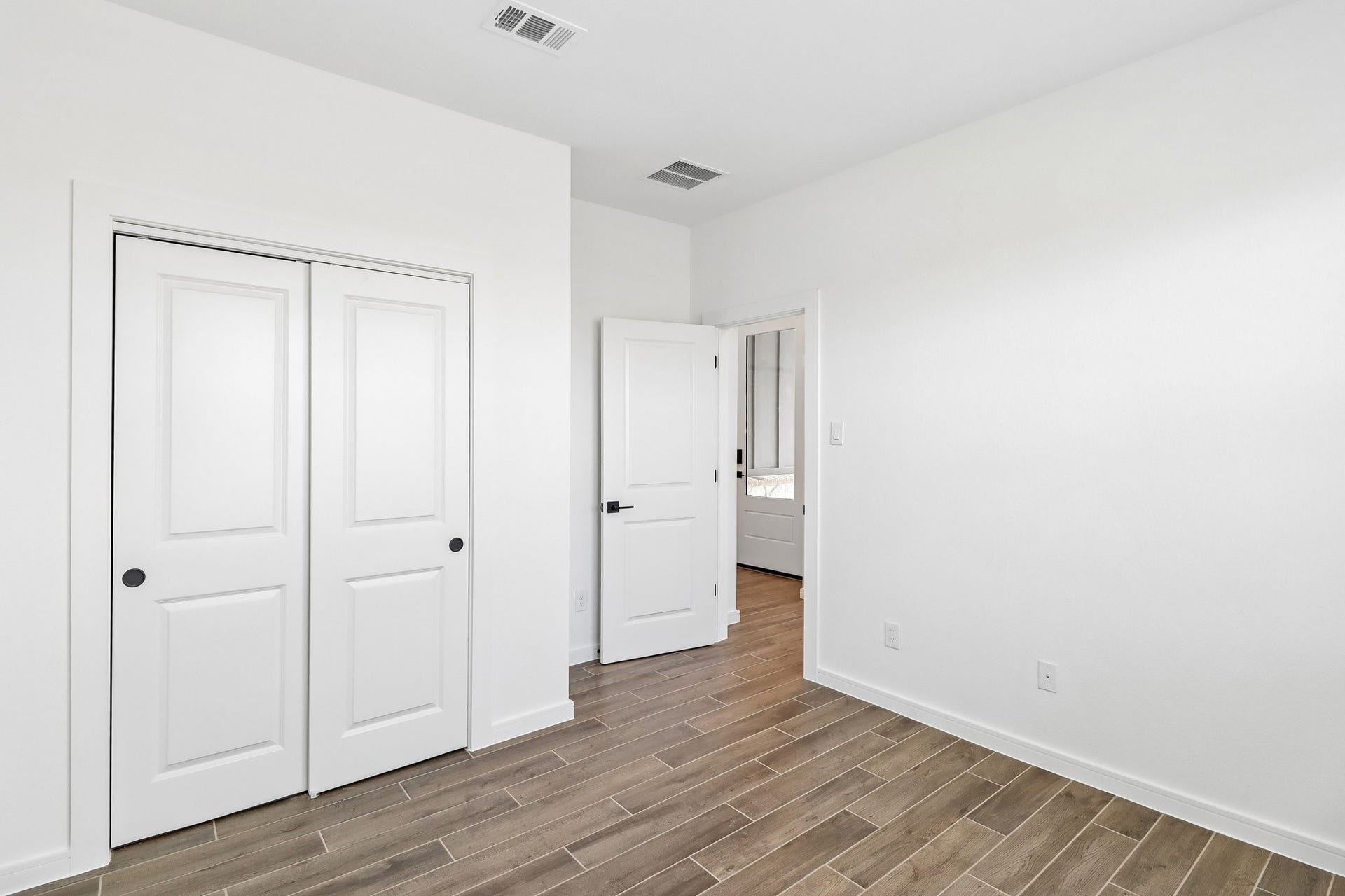 12406 Old Fashion Circle, Mont Belvieu, TX 77535 12406 Old Fashion Circle, Mont Belvieu, TX 77535