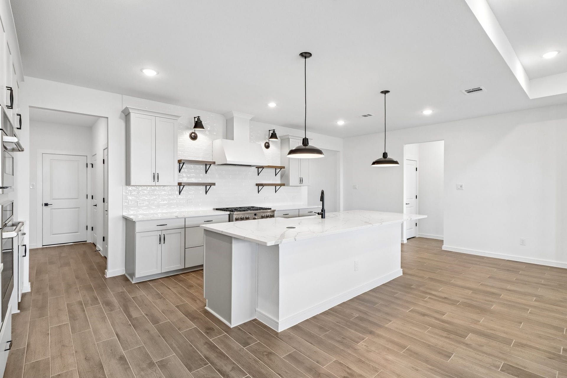12406 Old Fashion Circle, Mont Belvieu, TX 77535 12406 Old Fashion Circle, Mont Belvieu, TX 77535