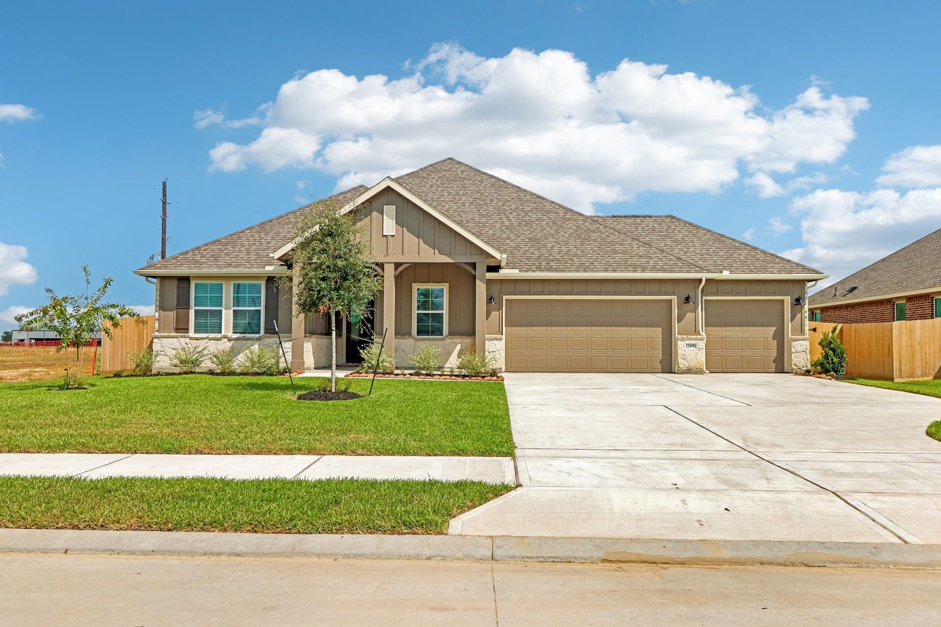 12406 Old Fashion Circle, Mont Belvieu, TX 77535 12406 Old Fashion Circle, Mont Belvieu, TX 77535