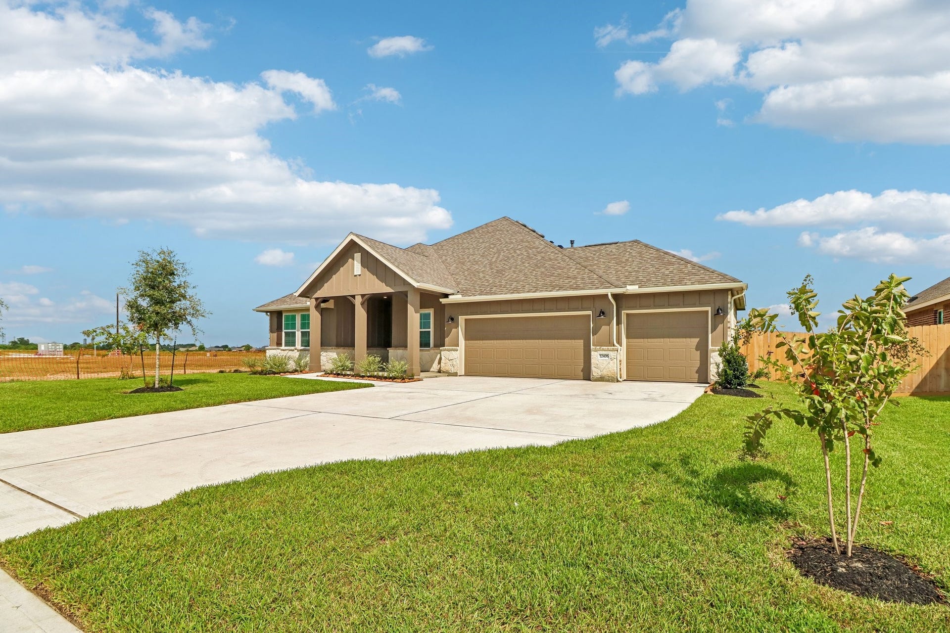 12406 Old Fashion Circle, Mont Belvieu, TX 77535 12406 Old Fashion Circle, Mont Belvieu, TX 77535