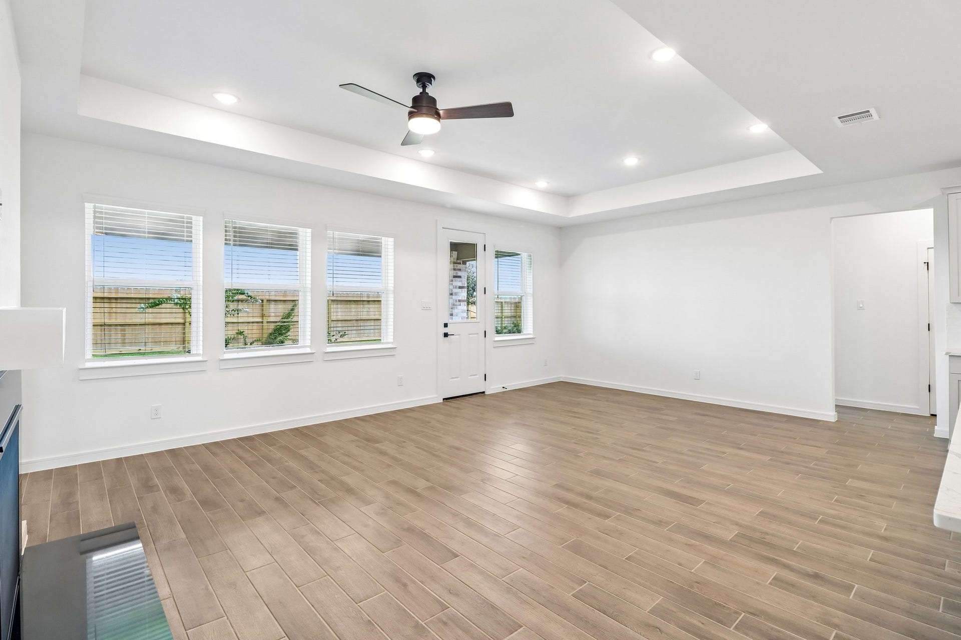 12406 Old Fashion Circle, Mont Belvieu, TX 77535 12406 Old Fashion Circle, Mont Belvieu, TX 77535