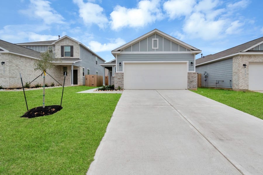Property photo for 25746 Hickory Pecan Trail, Tomball, TX