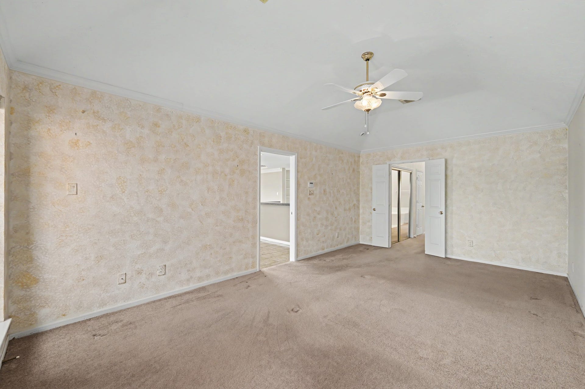 12842 Pelican Island Drive, Willis, TX 77318 Additional view of the Primary Suite