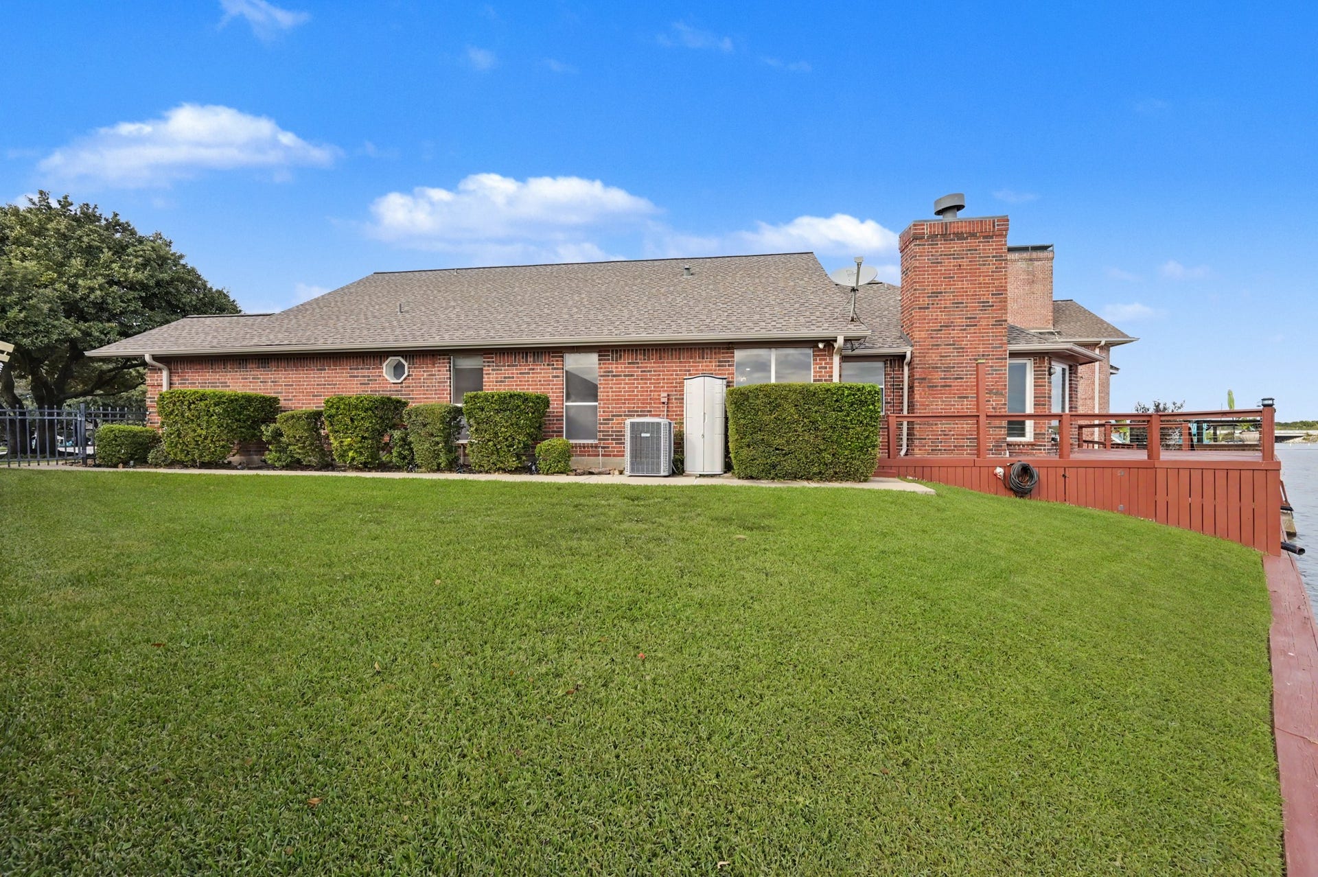 12842 Pelican Island Drive, Willis, TX 77318 Additional view of the green space and opportunity for a boat lift.