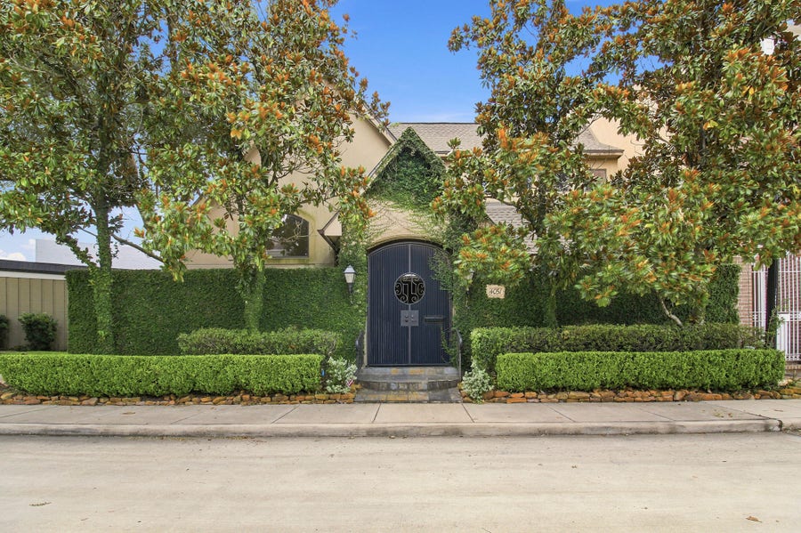 Property photo for 4057 Breakwood Drive, Houston, TX